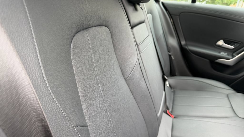 Used 2025 Mercedes-Benz CLA 250 image 27