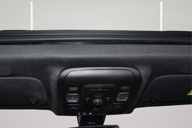 Used 2021 GMC Yukon XL SLT w/ SLT Premium Package AWD/4WD image 29
