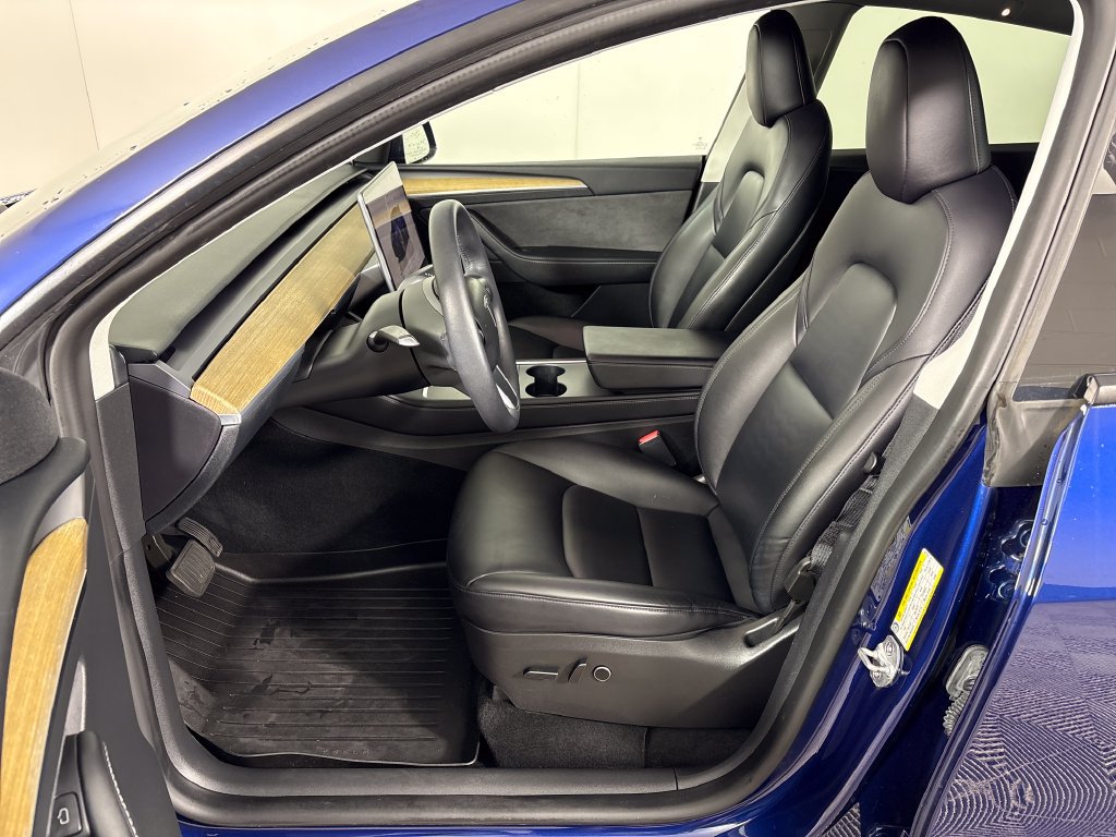 Used 2023 Tesla Model Y Long Range AWD/4WD image 27