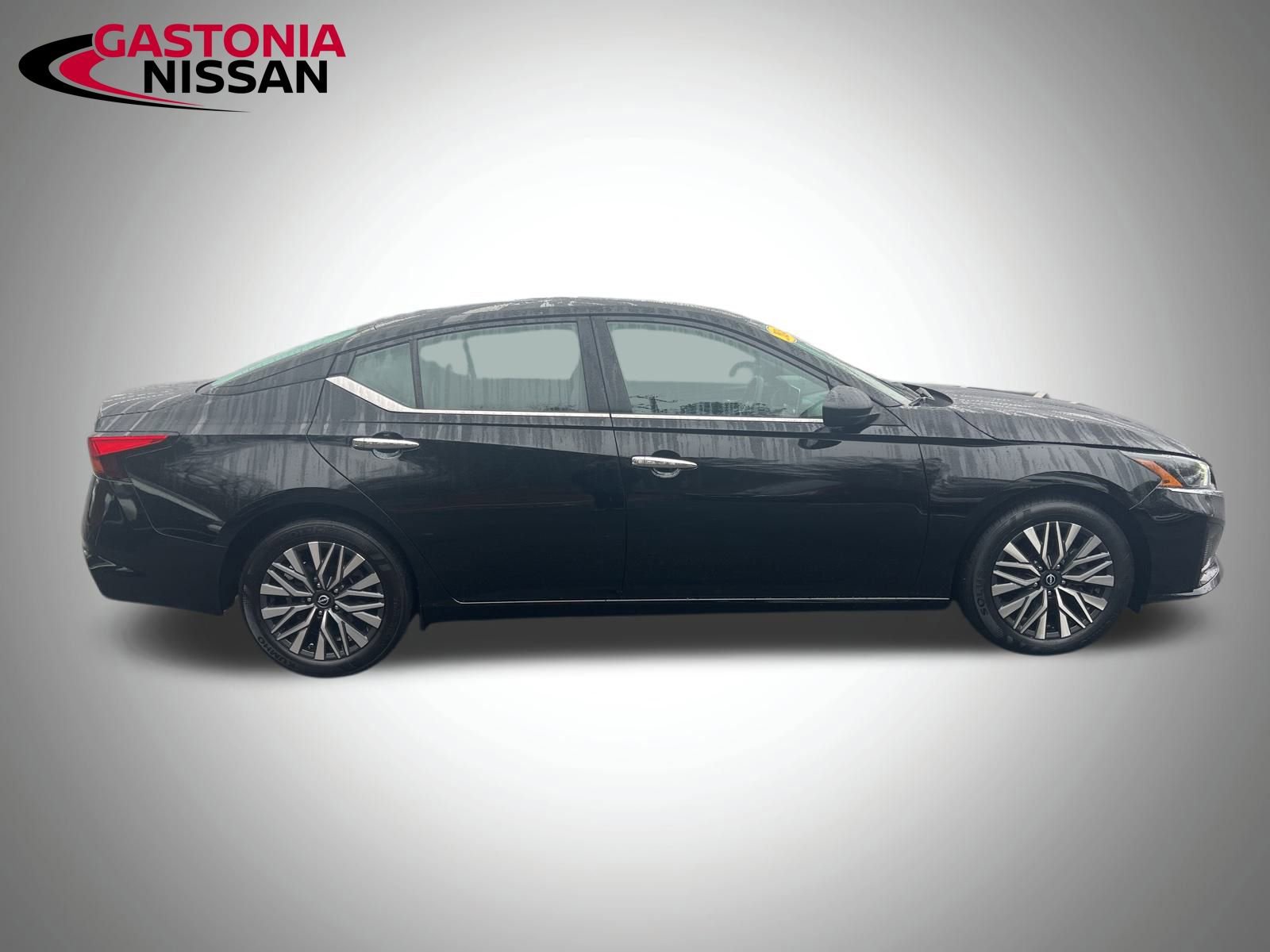 Used 2024 Nissan Altima 2.5 SV image 22