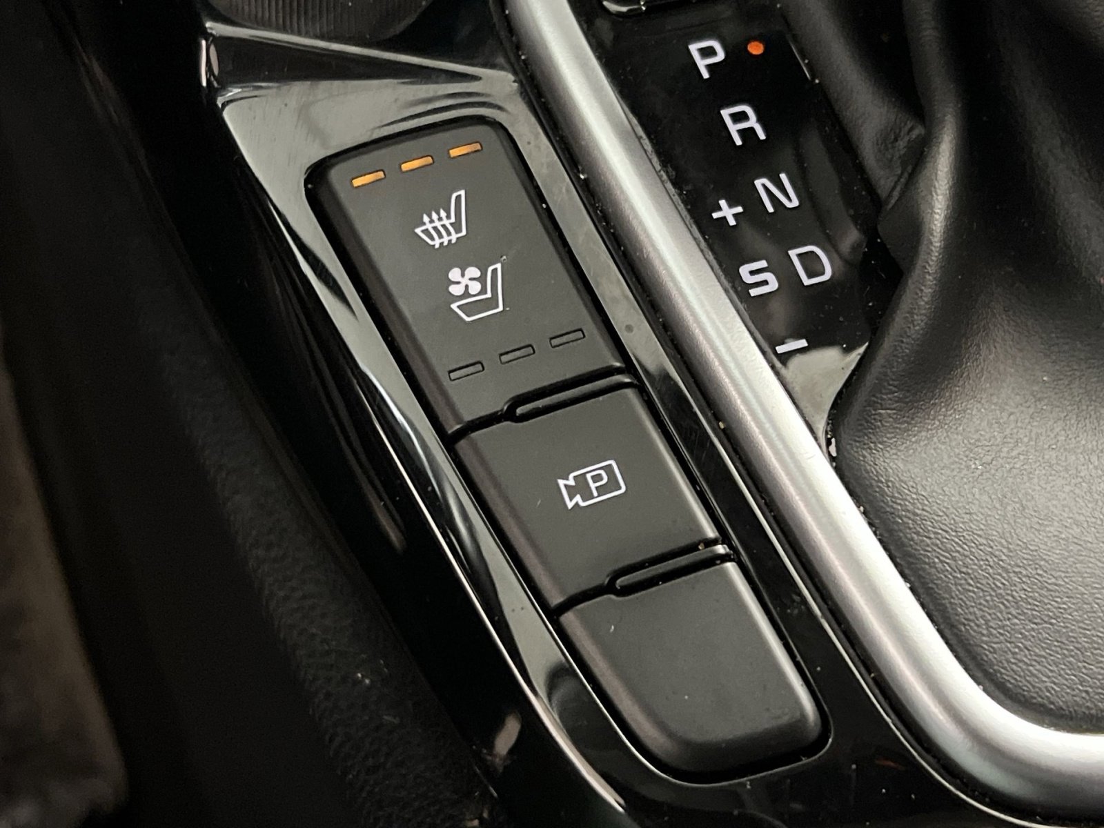 Used 2025 Kia Seltos SX w/ SX Sunroof Package image 33