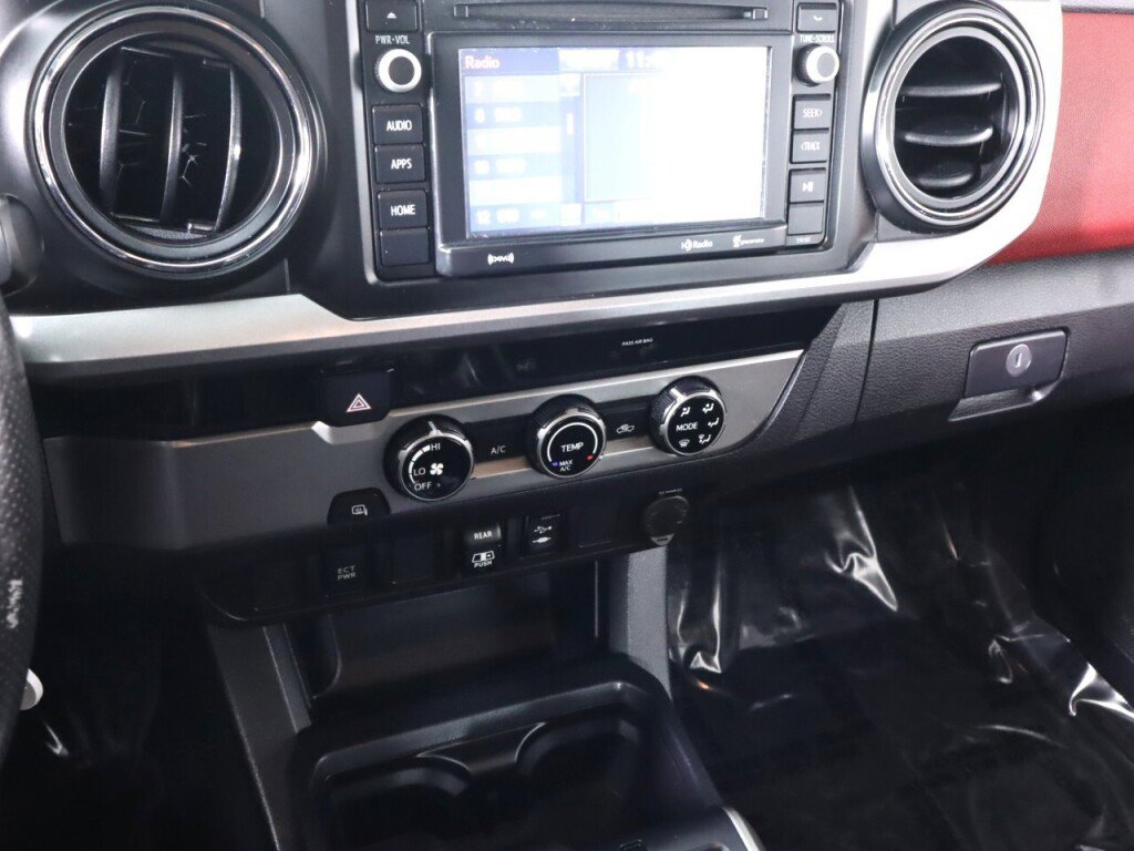 Used 2018 Toyota Tacoma SR5 image 15