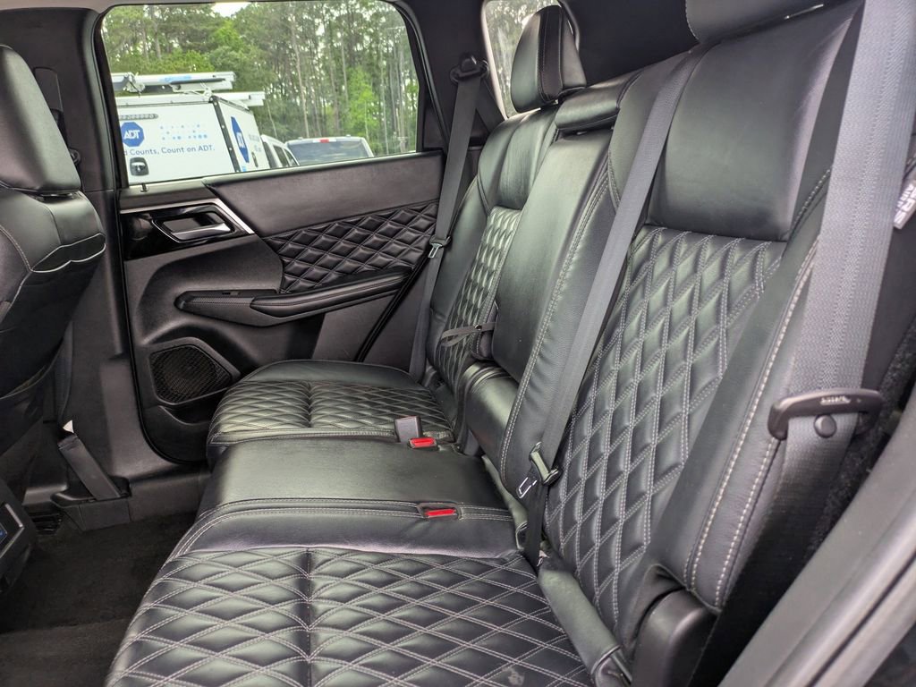 Used 2022 Mitsubishi Outlander SEL FWD image 17