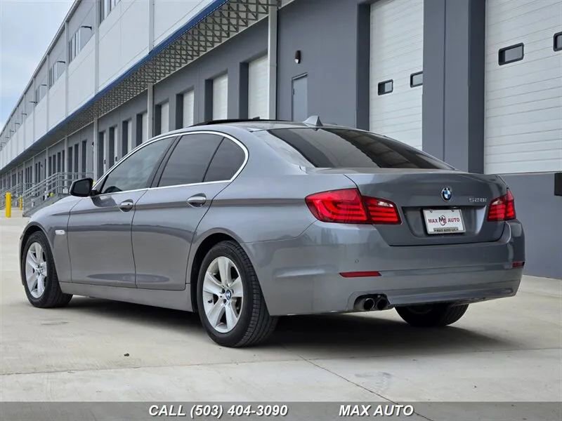 Used 2013 BMW 528i Sedan image 6