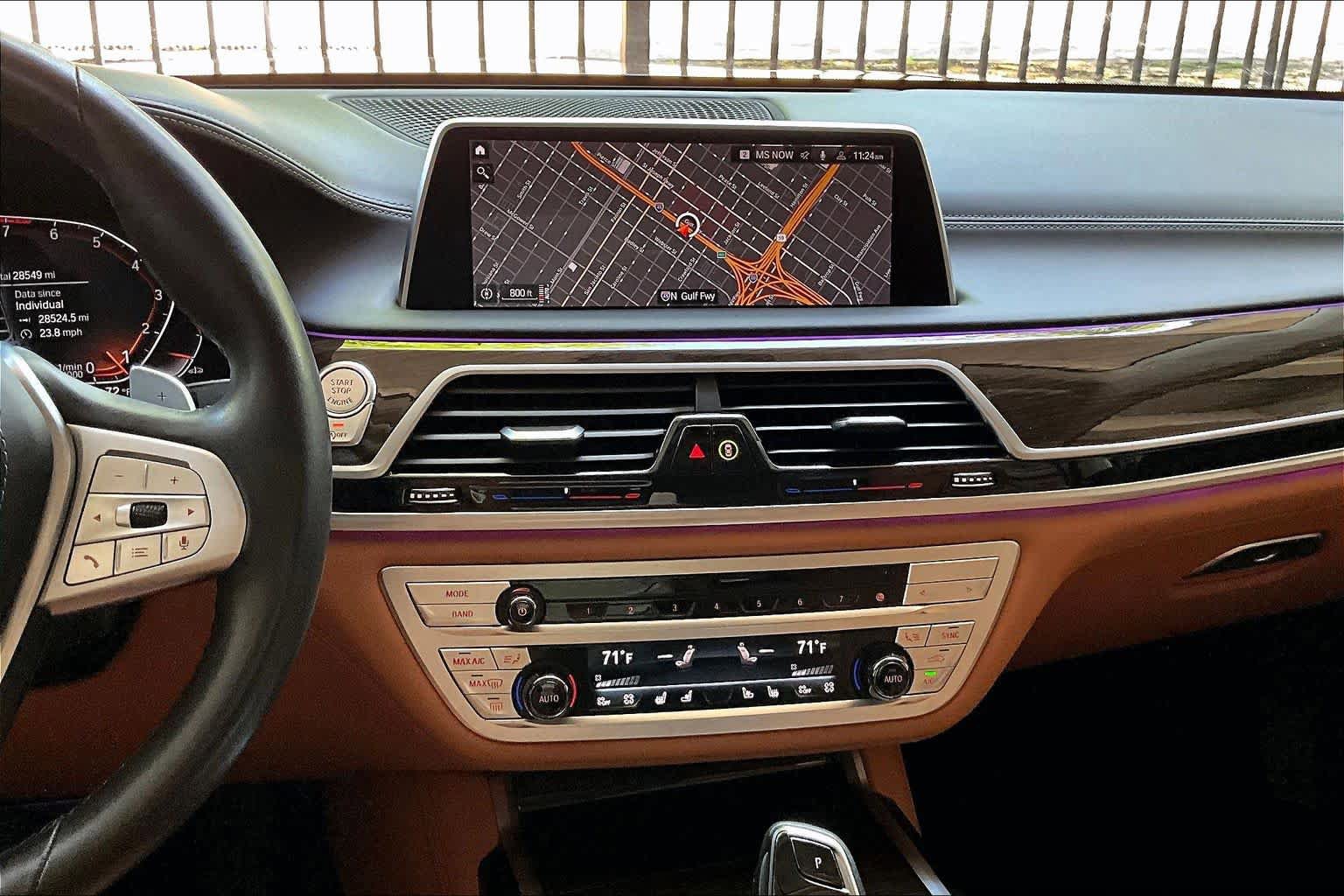 Used 2021 BMW 740i xDrive w/ Luxury Rear Seating Package AWD/4WD image 6