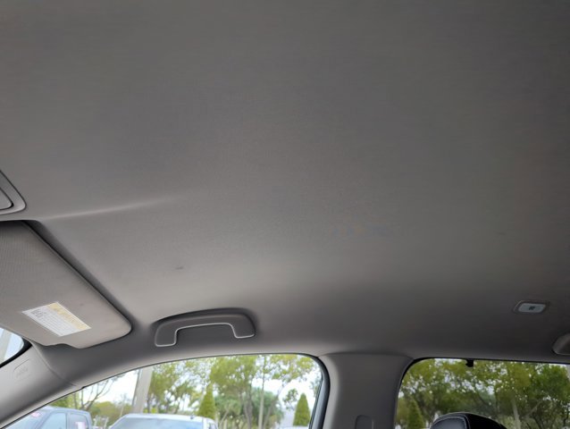 Used 2025 Honda Pilot EX-L image 14