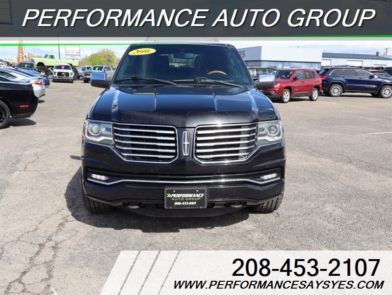 Used 2016 Lincoln Navigator Select image 2