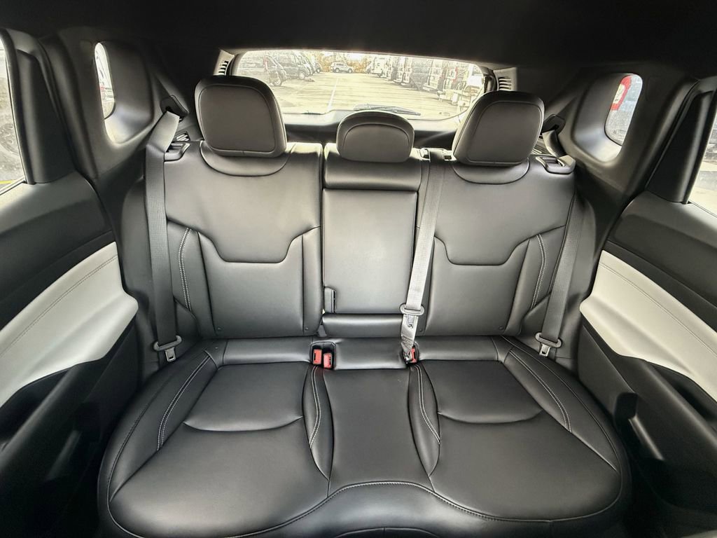 New 2026 Jeep Compass Limited image 24