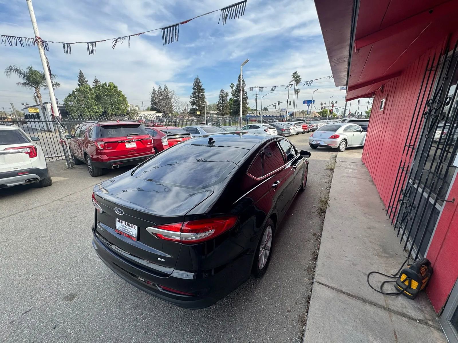 Used 2019 Ford Fusion SE image 5