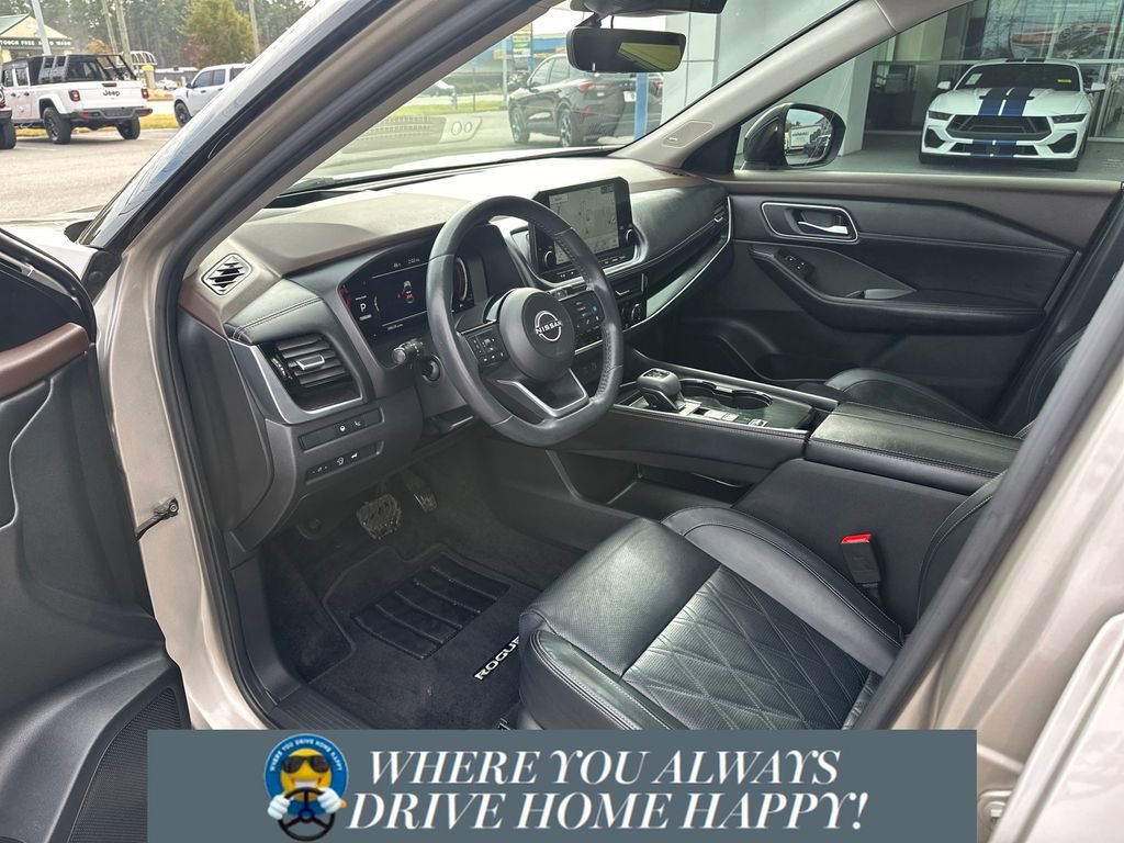 Used 2023 Nissan Rogue Platinum w/ Platinum Premium Package image 9