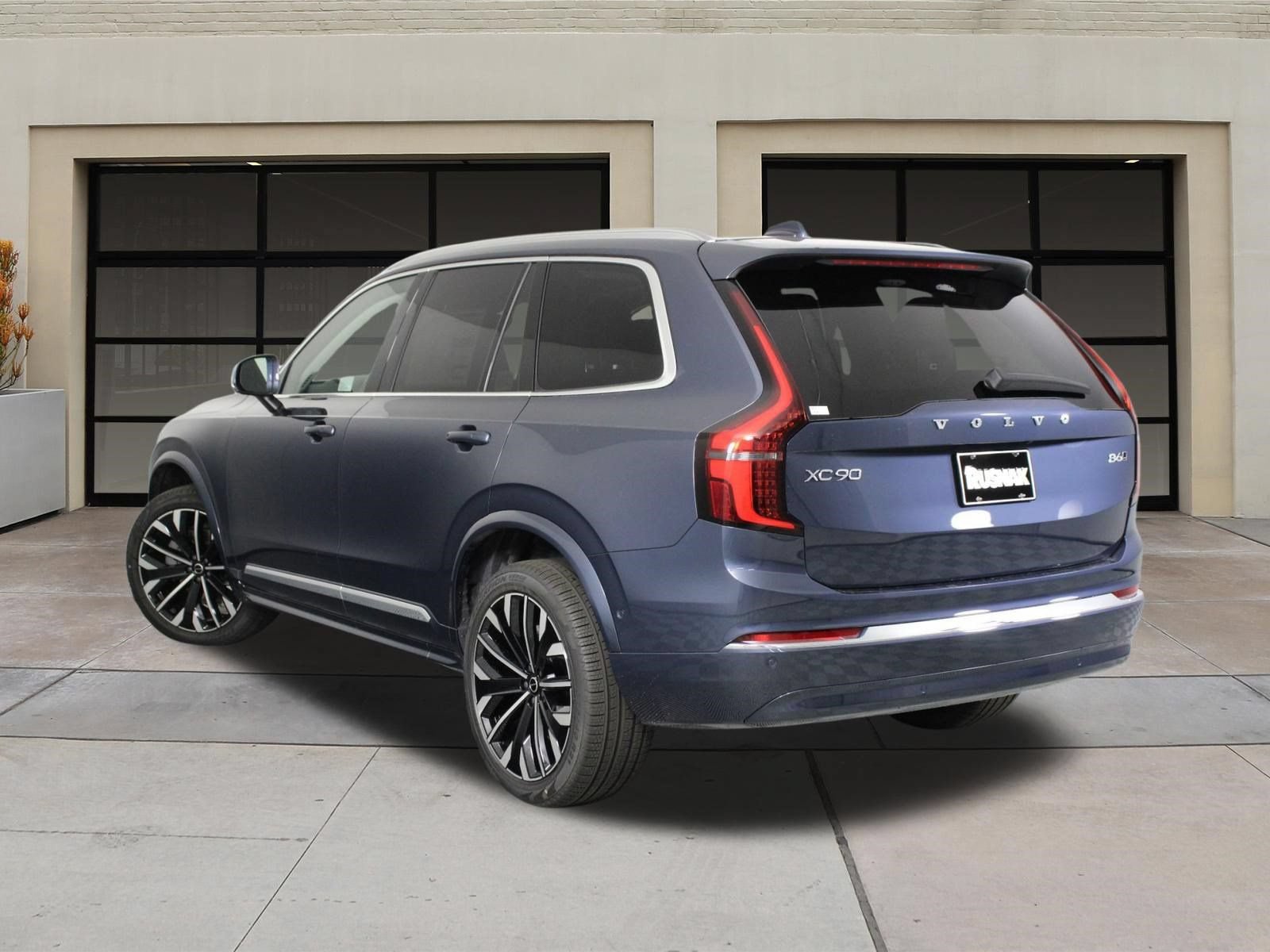New 2026 Volvo XC90 B6 Plus AWD/4WD image 3