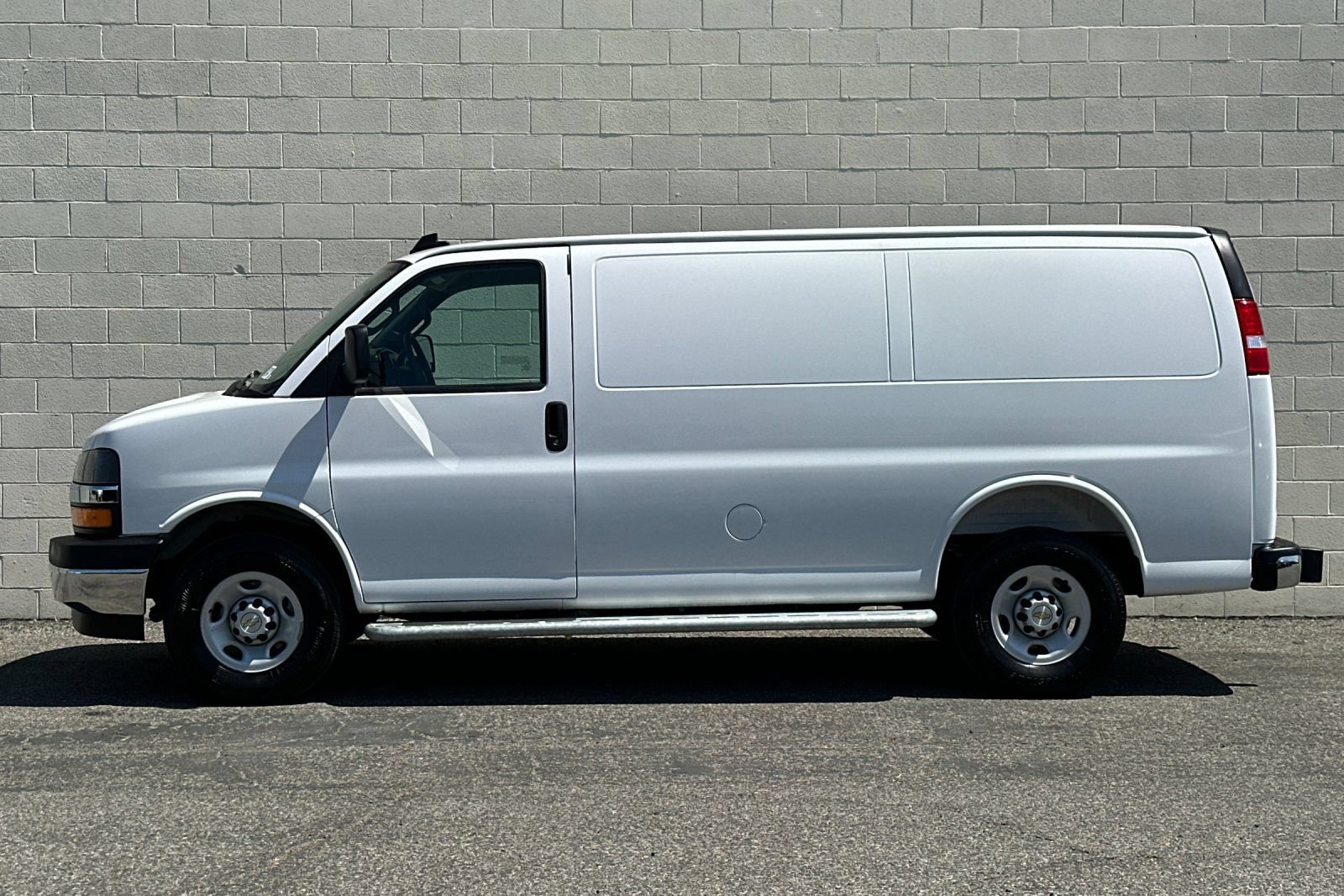 Certified 2025 Chevrolet Express 2500 w/ Driver Convenience Package RWD image 7
