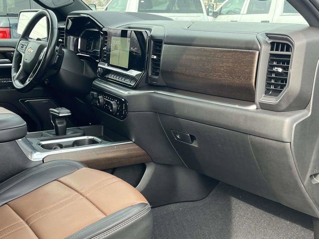Used 2023 Chevrolet Silverado 1500 High Country w/ High Country Premium Package image 26
