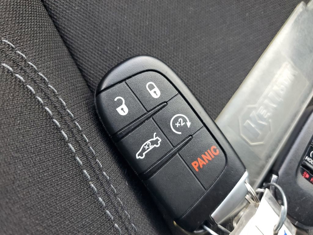 Used 2023 Dodge Charger SXT w/ Blacktop Package image 30