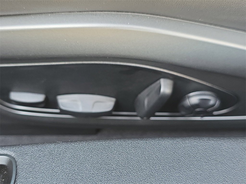 Certified 2024 Porsche 911 Carrera GTS image 25