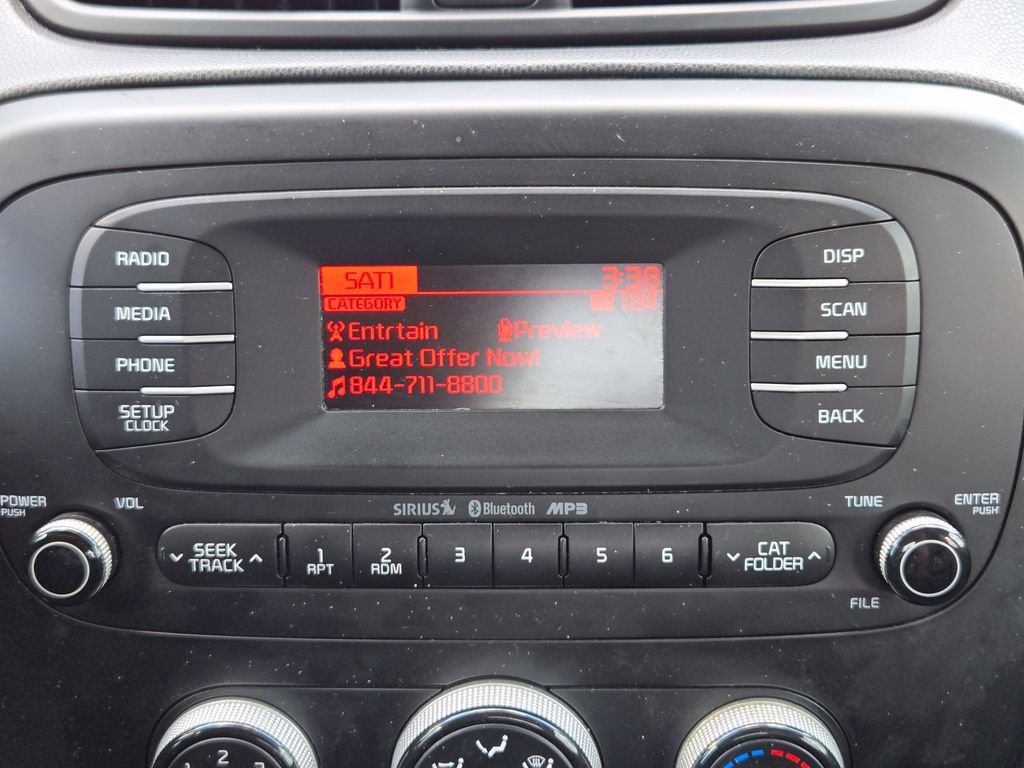 Used 2014 Kia Soul FWD image 12