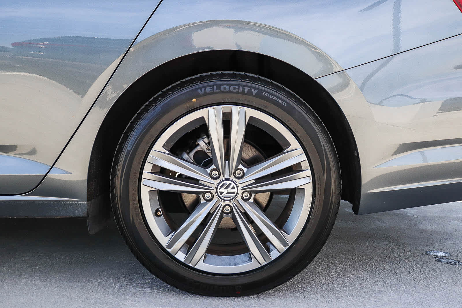 Used 2020 Volkswagen Jetta R-Line w/ R-Line Cold Weather Package image 10