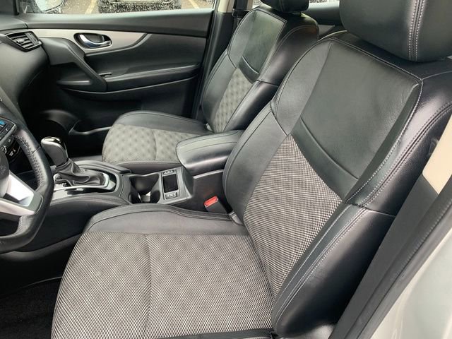 Used 2020 Nissan Rogue Sport SV w/ Technology Package AWD/4WD image 18
