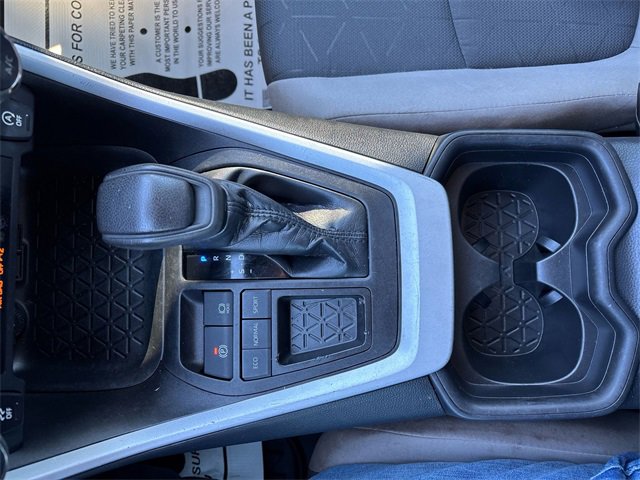 Used 2021 Toyota RAV4 XLE image 33