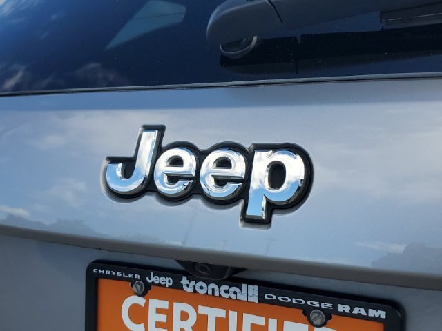 Certified 2020 Jeep Grand Cherokee Laredo RWD image 9