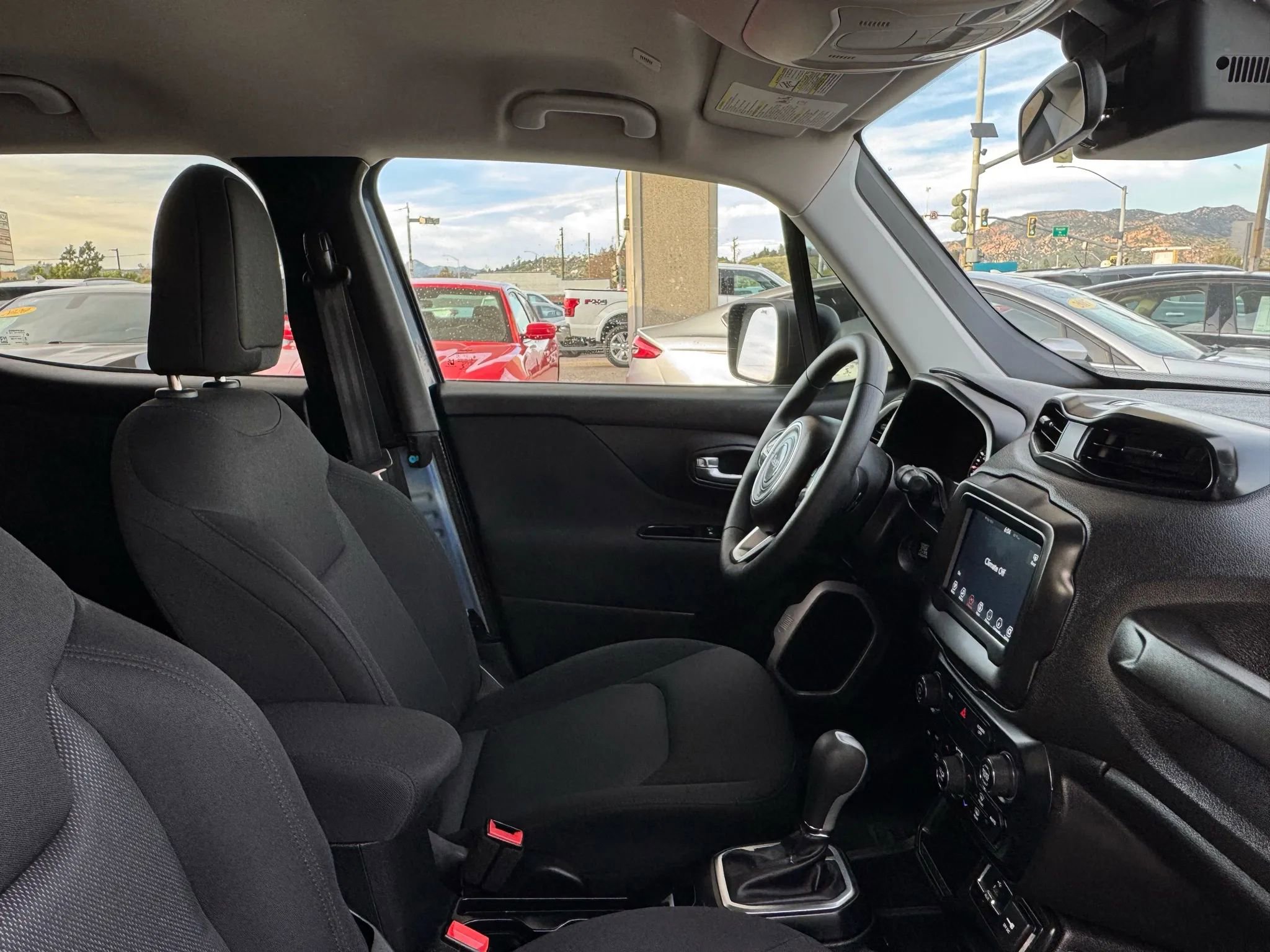 Used 2018 Jeep Renegade Sport w/ Power & Air Group FWD image 24
