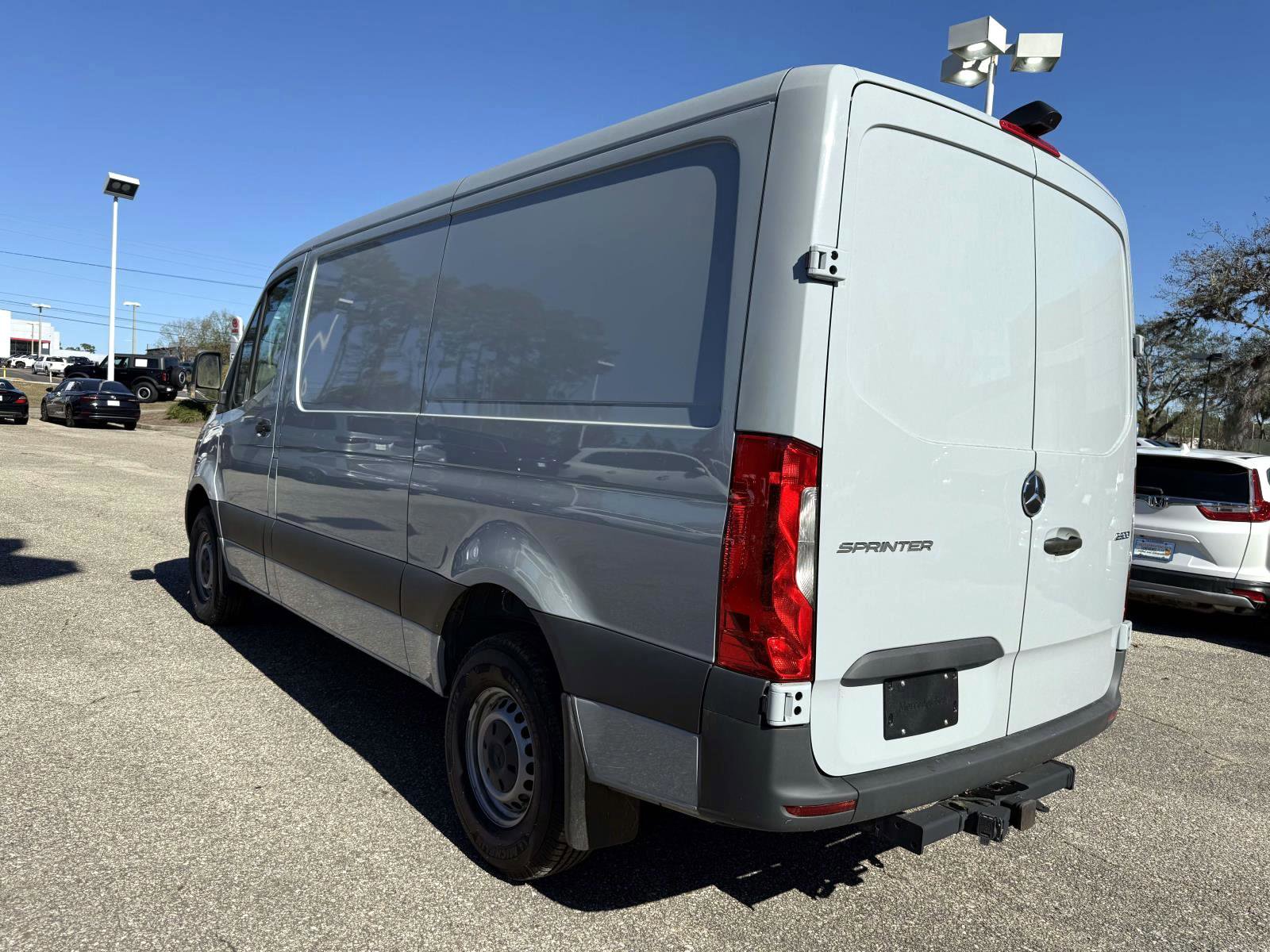 Used 2024 Mercedes-Benz Sprinter 144 Cargo image 7