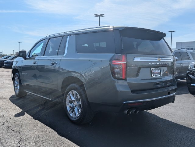 Used 2024 Chevrolet Suburban Premier w/ Premium Package AWD/4WD image 5