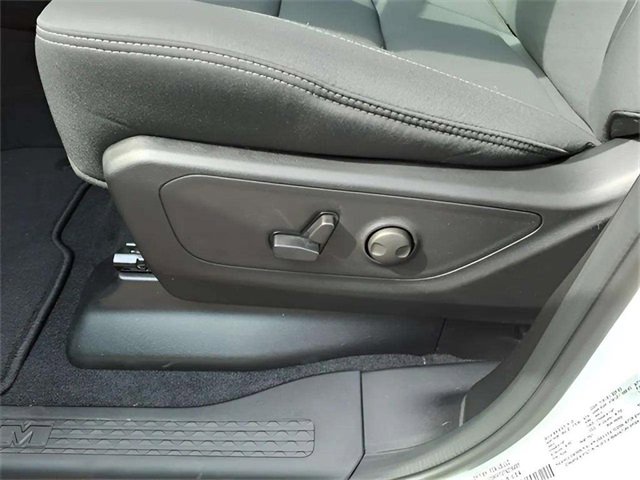 New 2026 RAM 1500 4x4 Crew Cab image 10