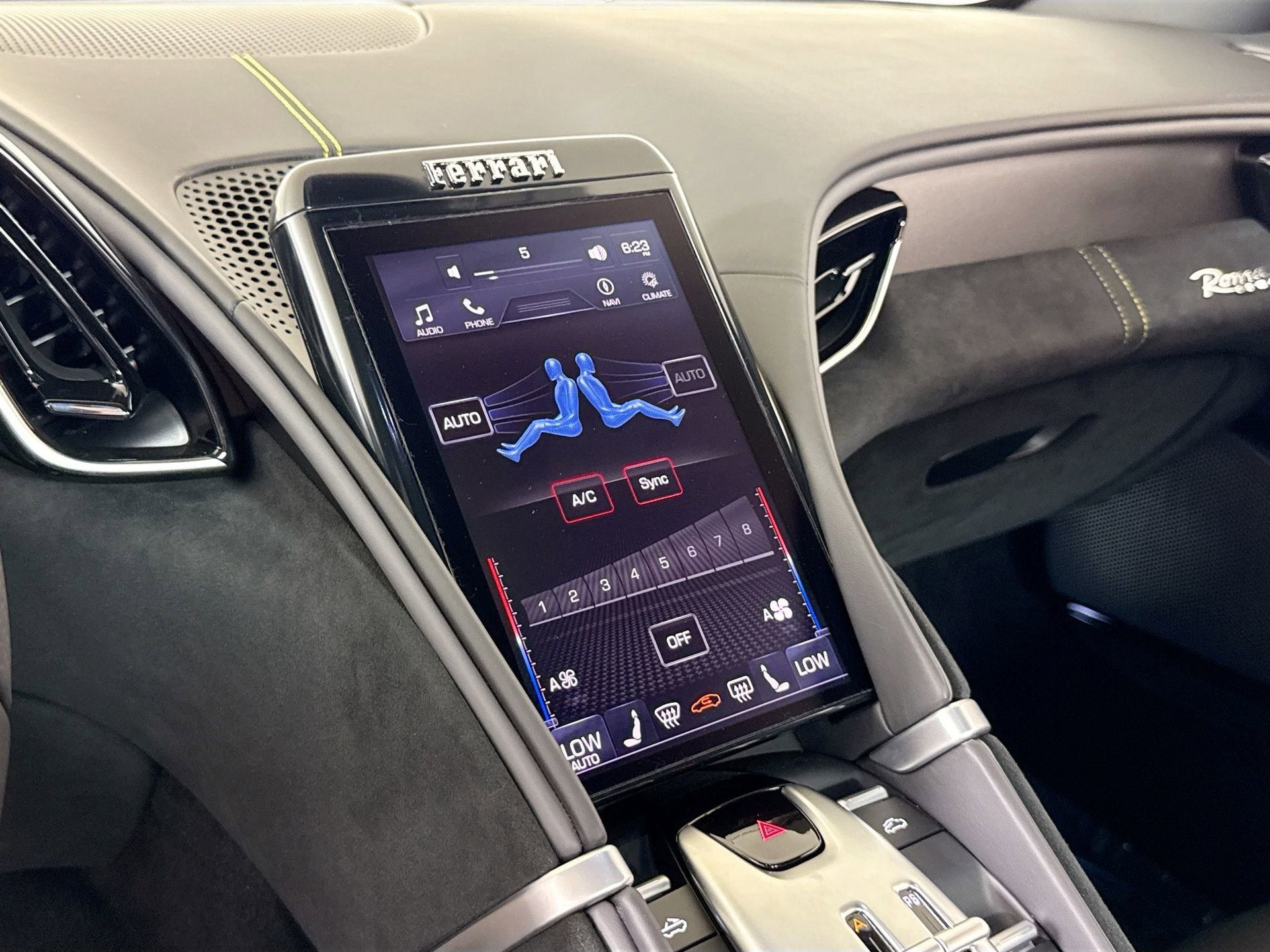 Certified 2025 Ferrari Roma Spider RWD image 12