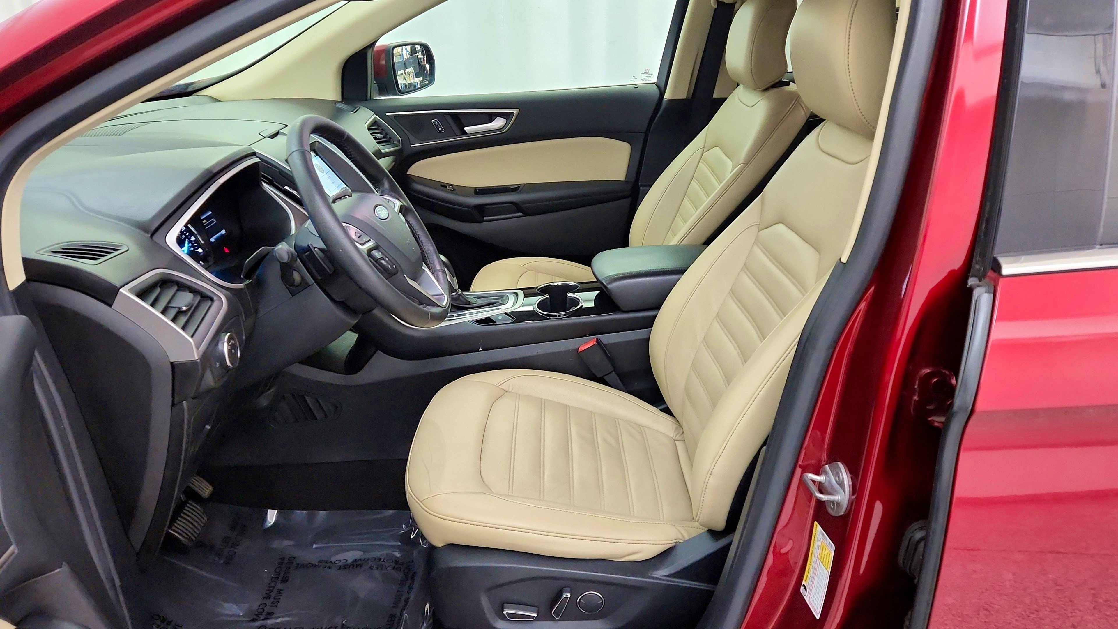 Used 2016 Ford Edge SEL w/ Equipment Group 201A AWD/4WD image 19