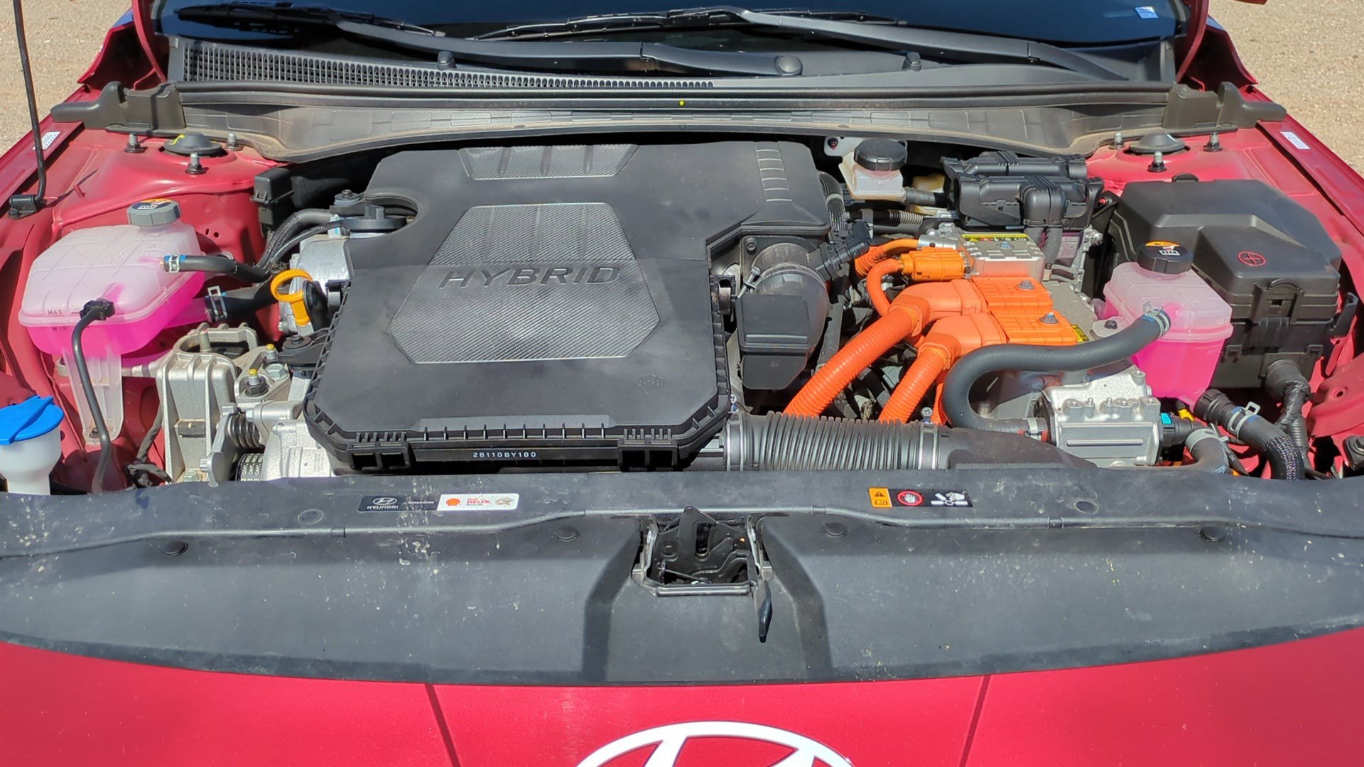 Used 2025 Hyundai Elantra Limited image 33