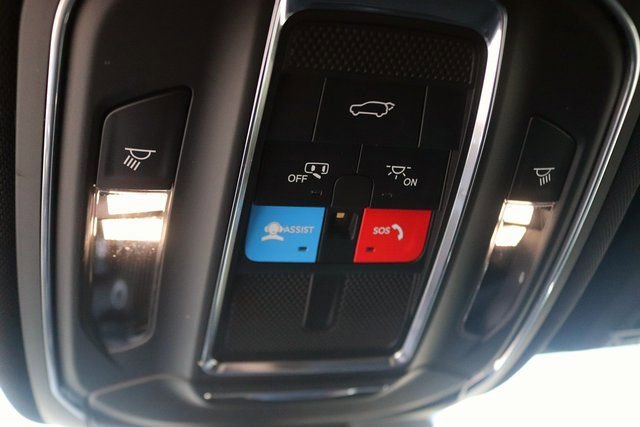 Used 2024 Jeep Grand Cherokee Altitude AWD/4WD image 26