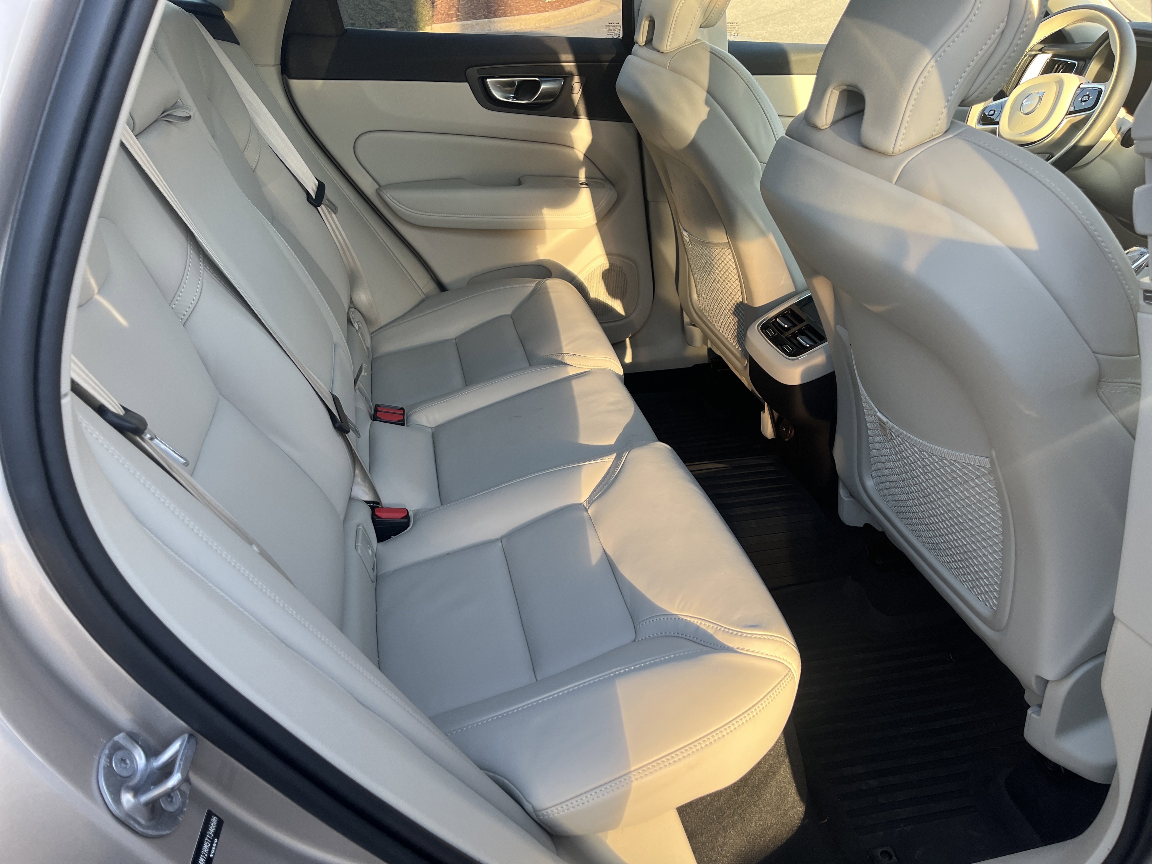 New 2026 Volvo XC60 B5 Ultra w/ Protection Package Premier image 10