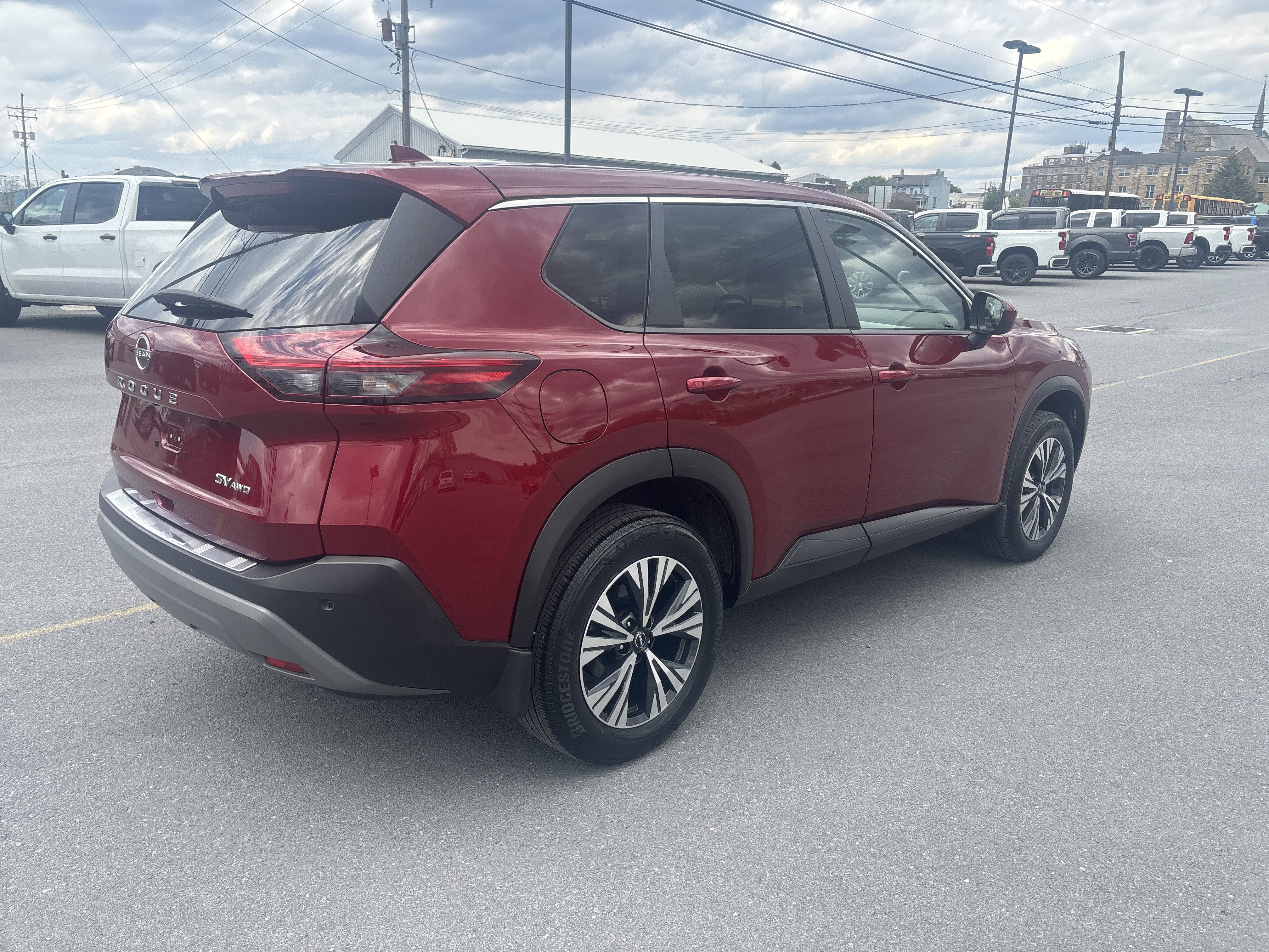 Used 2023 Nissan Rogue SV AWD/4WD video 3