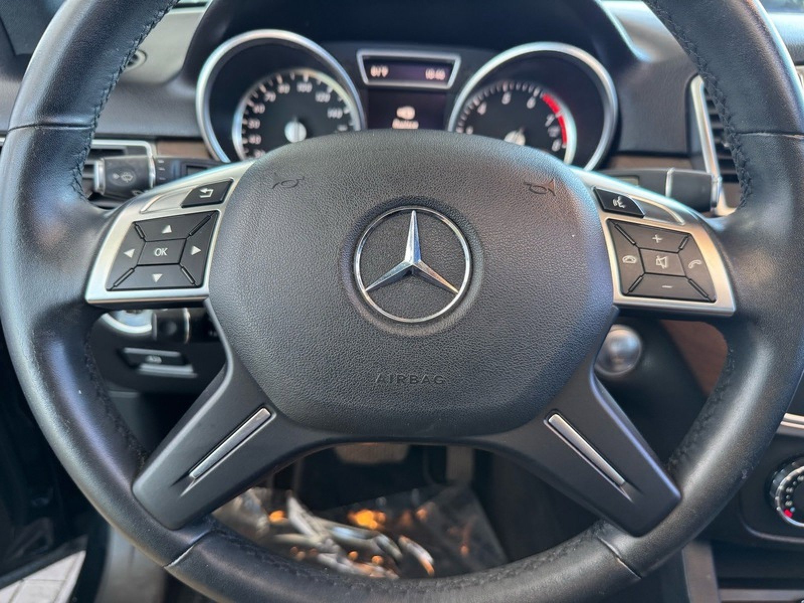 Used 2015 Mercedes-Benz ML 350 4MATIC image 27