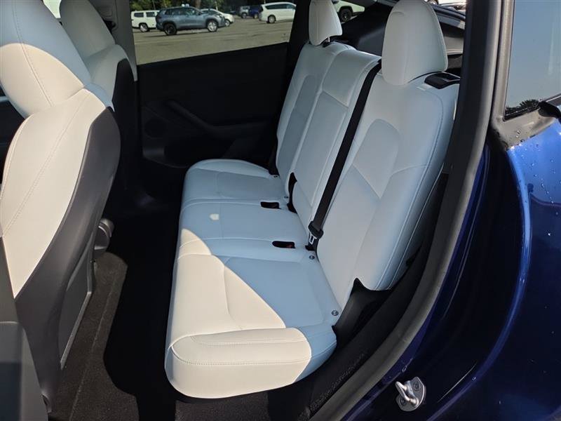 Used 2023 Tesla Model Y Long Range AWD/4WD image 7