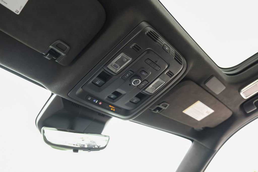 Used 2021 Cadillac Escalade ESV Sport Platinum image 37