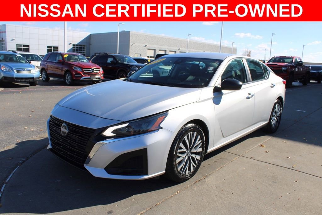 Certified 2024 Nissan Altima 2.5 SV image 3