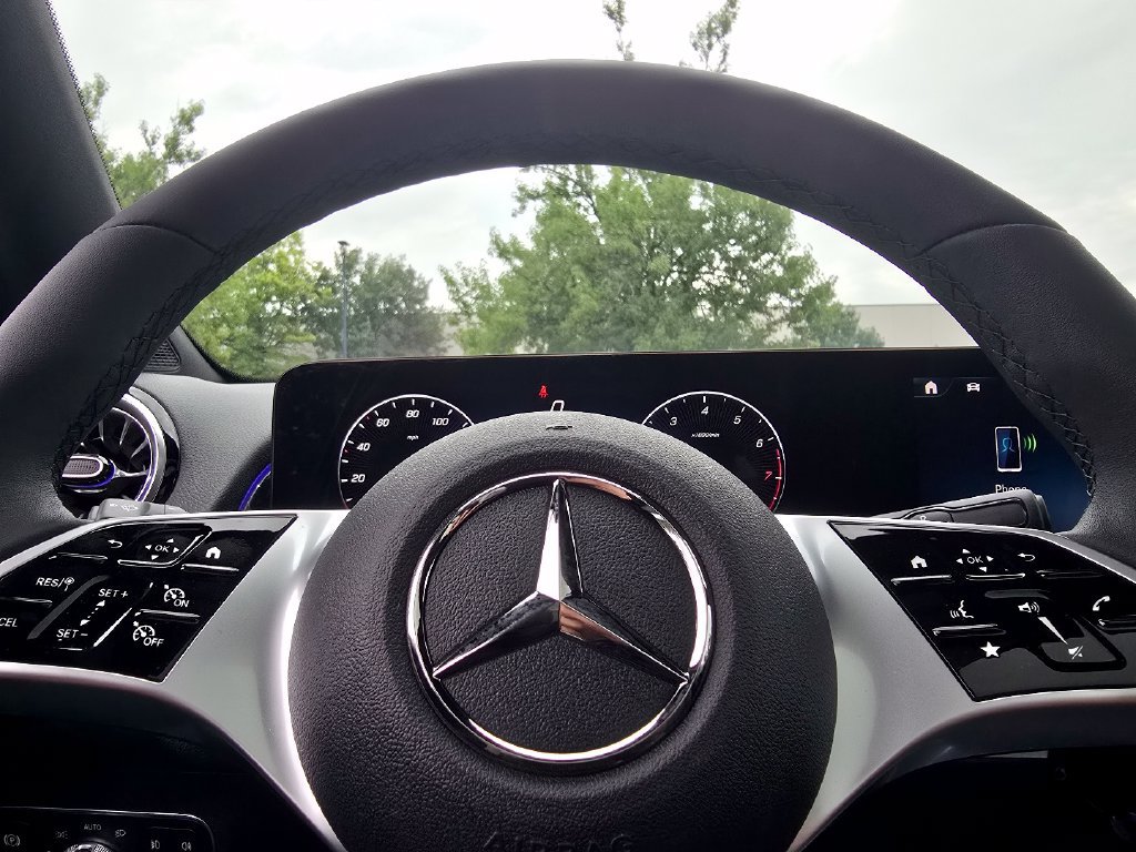 New 2026 Mercedes-Benz GLB 250 4MATIC image 26