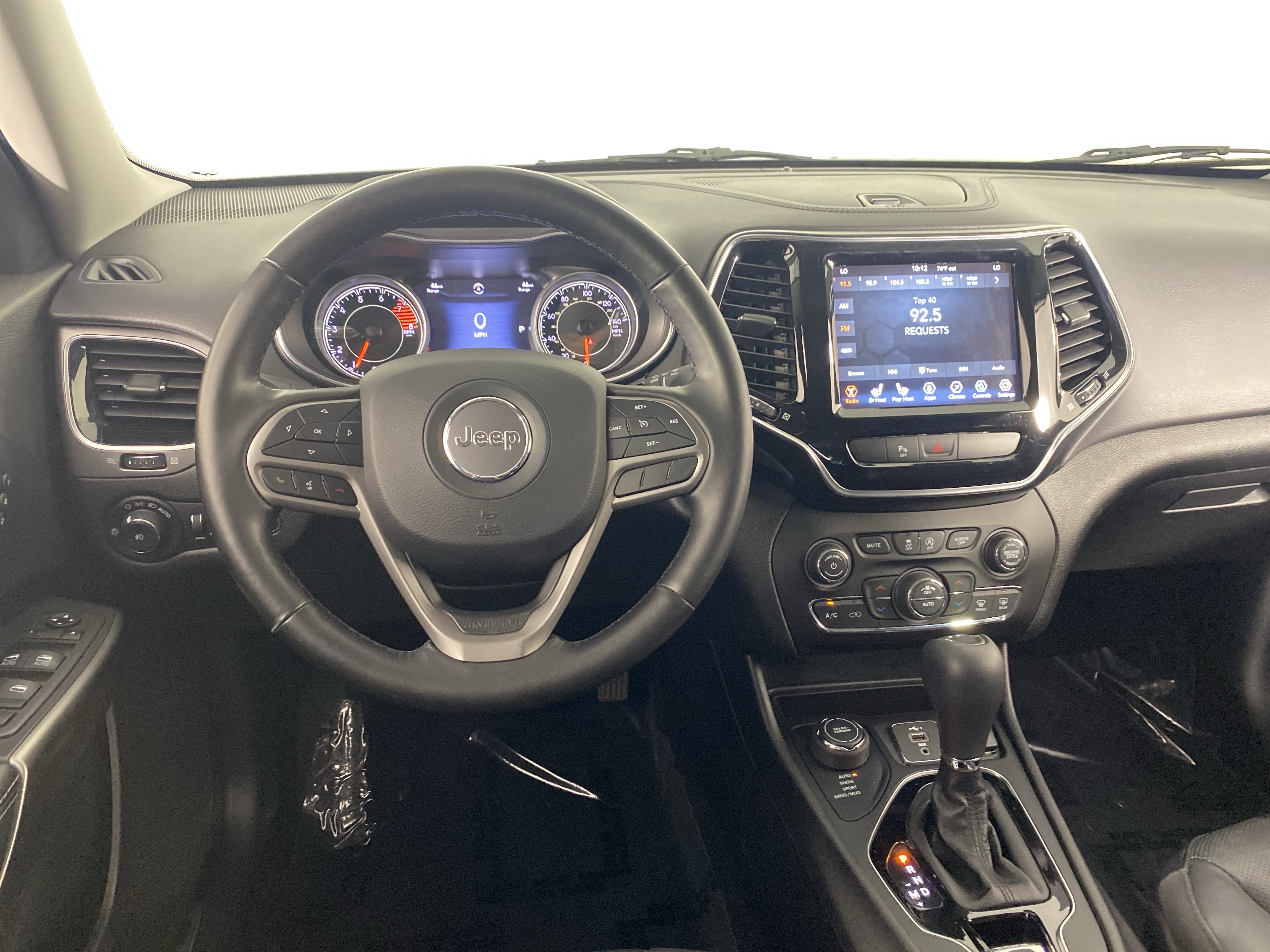 Used 2020 Jeep Cherokee Limited AWD/4WD image 37
