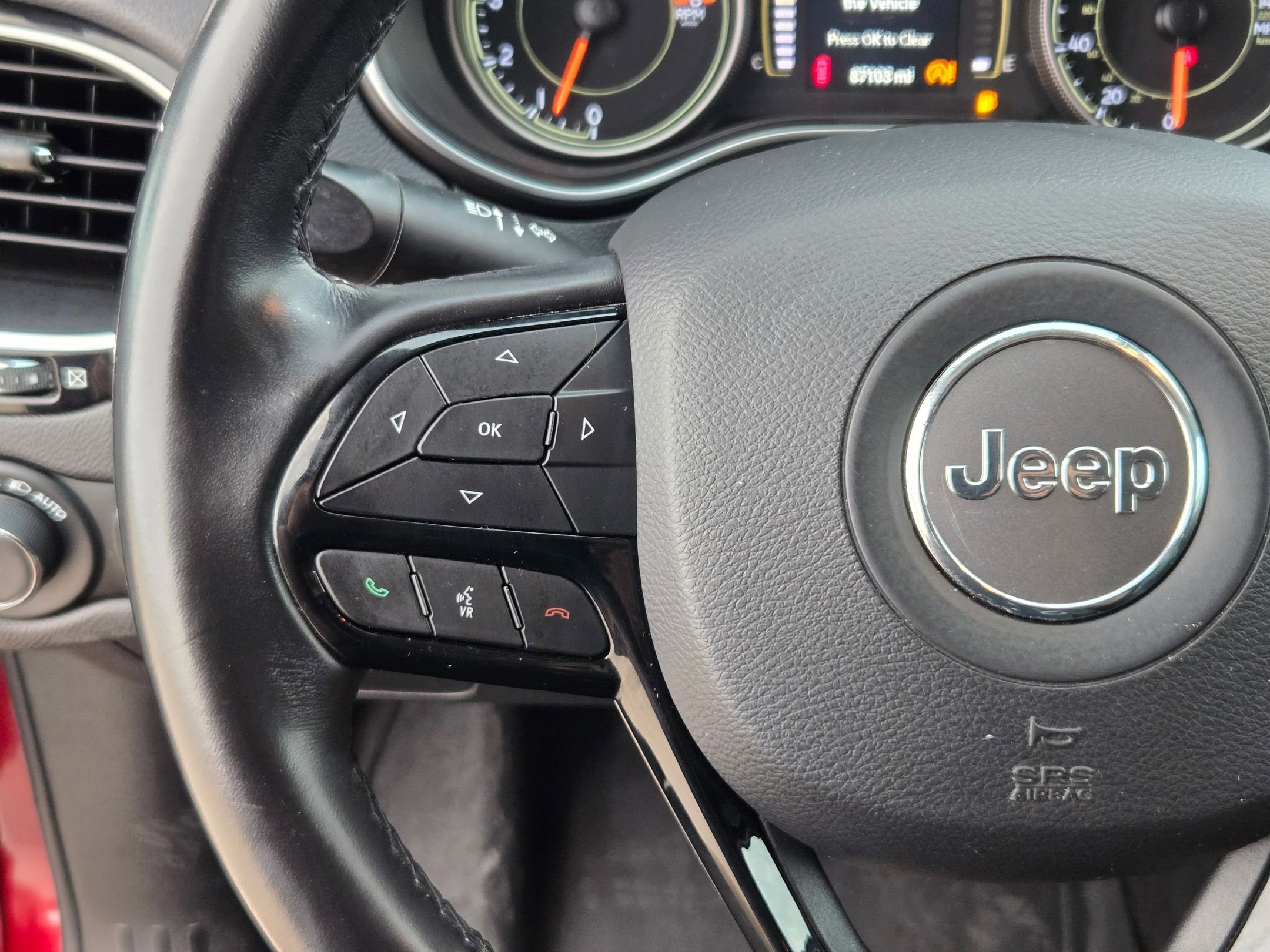 Used 2020 Jeep Cherokee Latitude Plus image 22