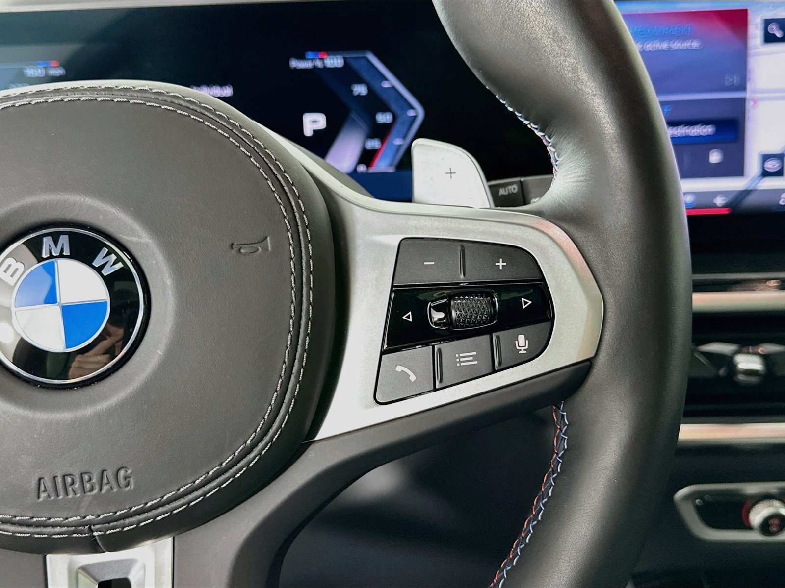 Used 2026 BMW X5 M60i w/ Executive Package AWD/4WD image 19