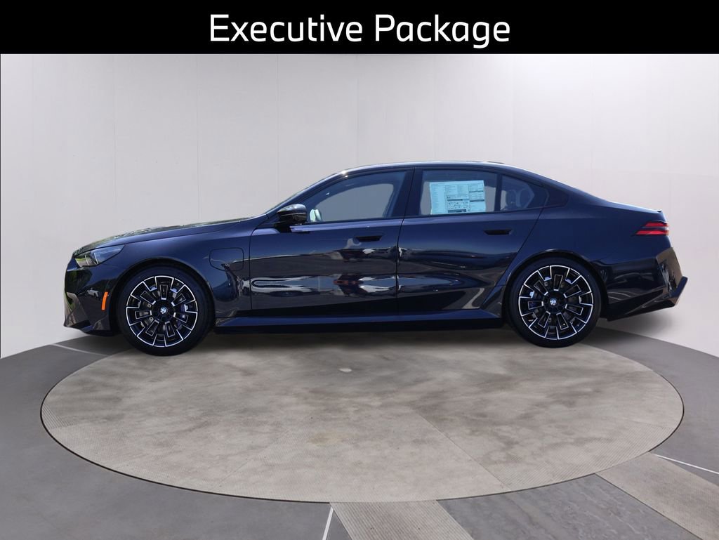New 2026 BMW M5 w/ Executive Package image 6