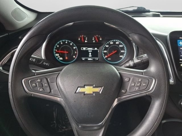 Used 2021 Chevrolet Malibu LT FWD image 18