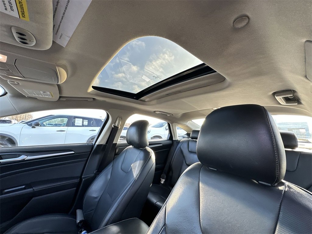 Used 2019 Ford Fusion Energi Titanium image 22