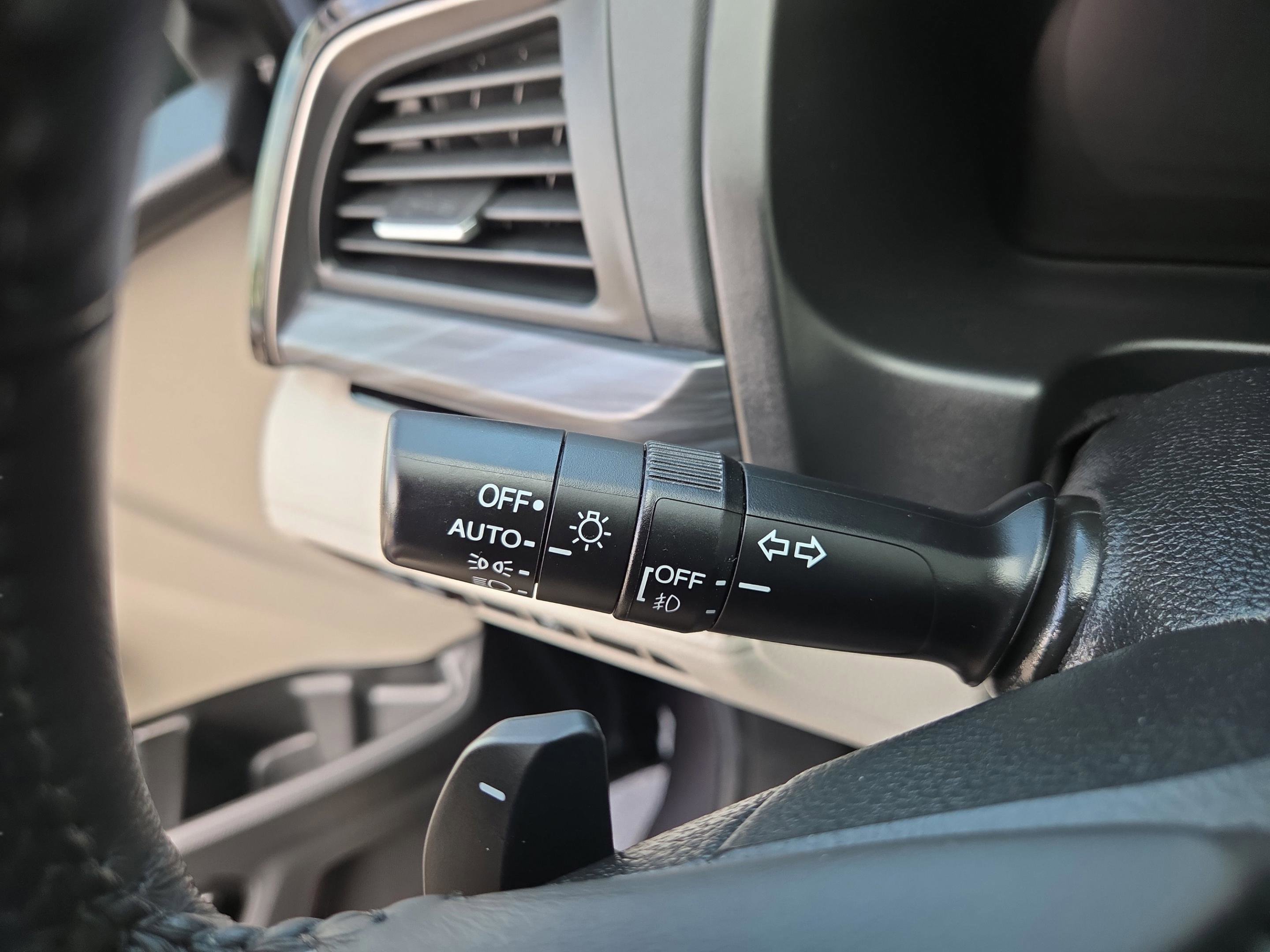 Used 2025 Honda Odyssey Elite image 14