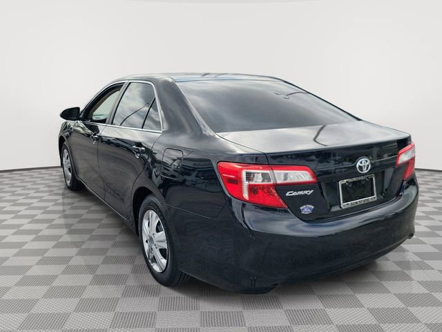 Used 2014 Toyota Camry L FWD image 4