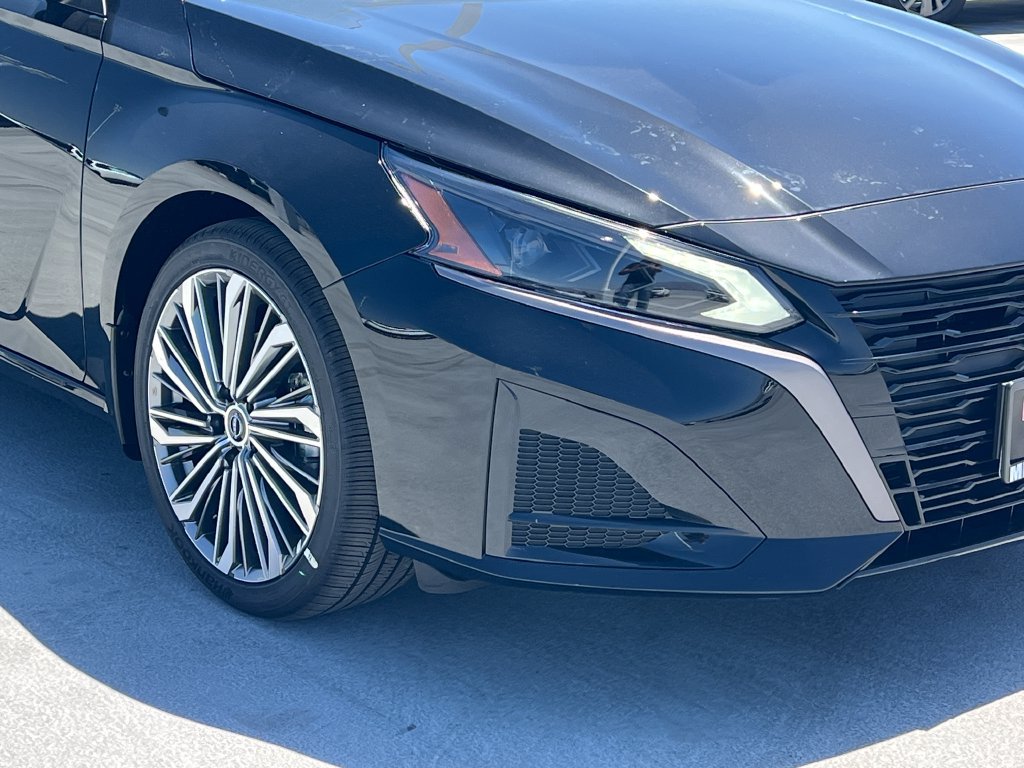 New 2026 Nissan Altima 2.5 SV FWD image 14