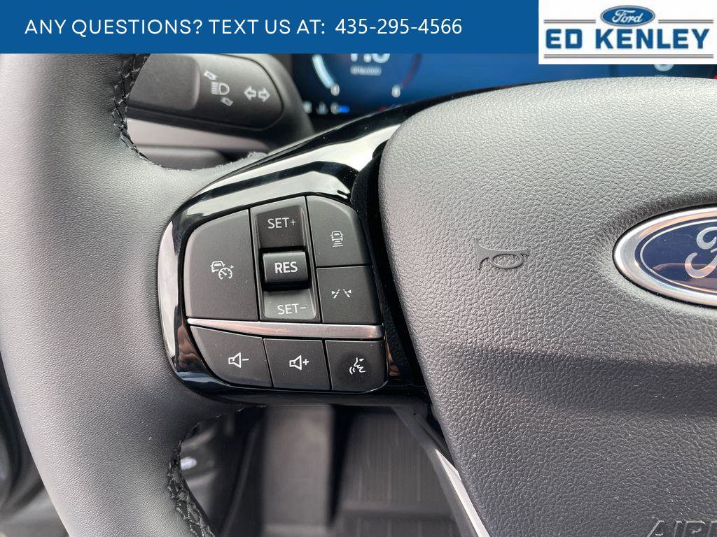 Used 2025 Ford Escape Active w/ Active Premium Tech Pack image 13