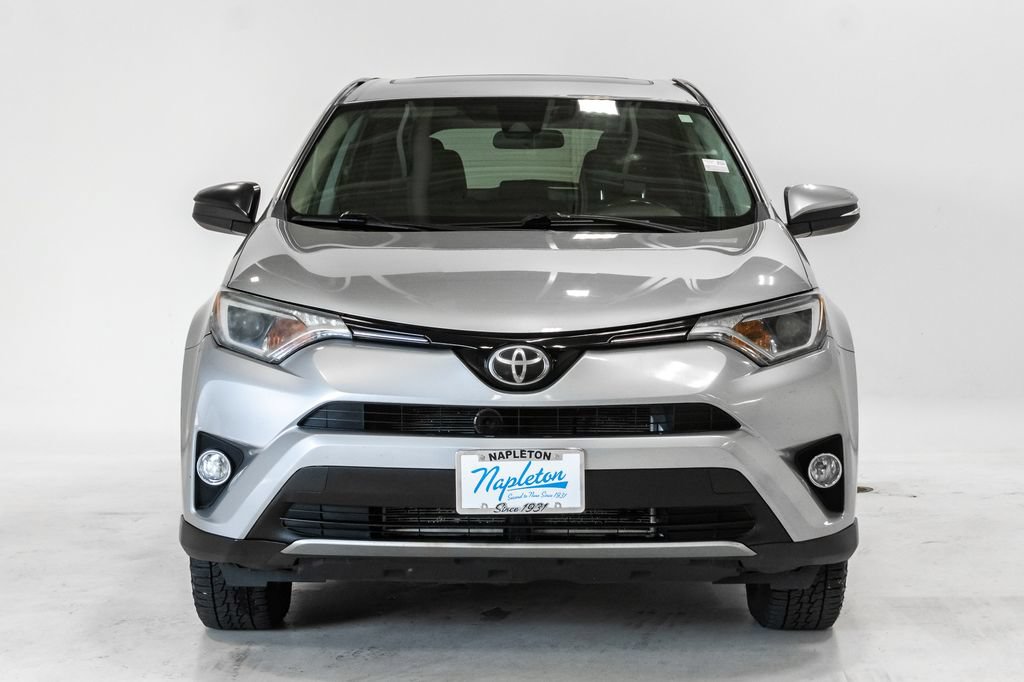 Used 2018 Toyota RAV4 XLE AWD/4WD image 5